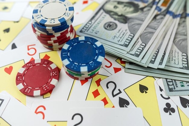 pop77 login Starburst game interface on mobile phone showing live dealer table
